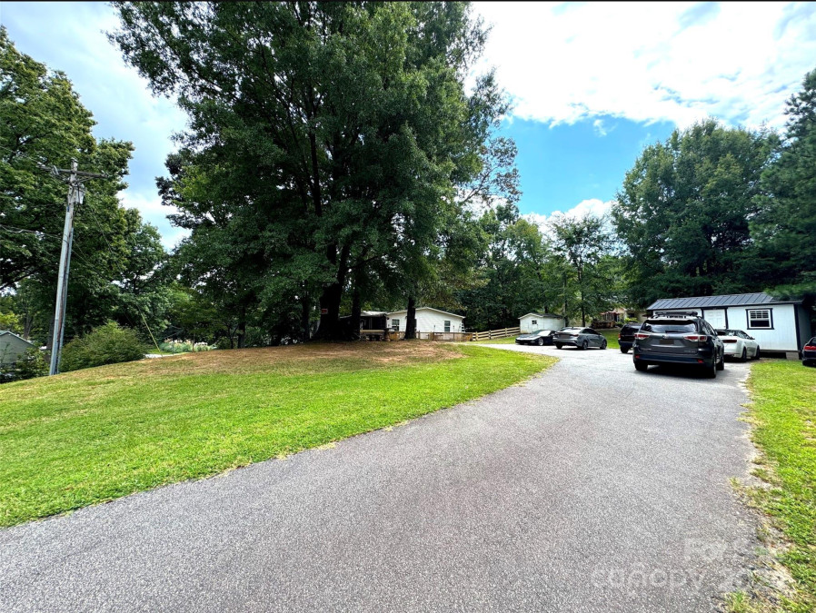 7733 Skyline Dr Sherrills Ford, NC 28673