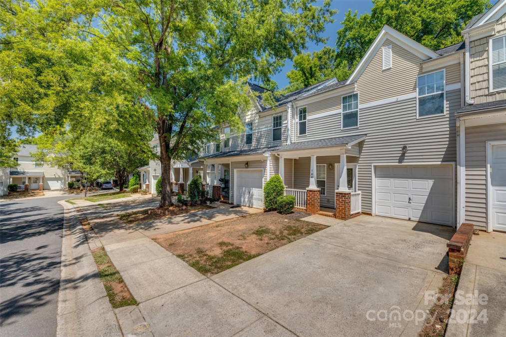 144 Deep Gap Ct Charlotte, NC 28217