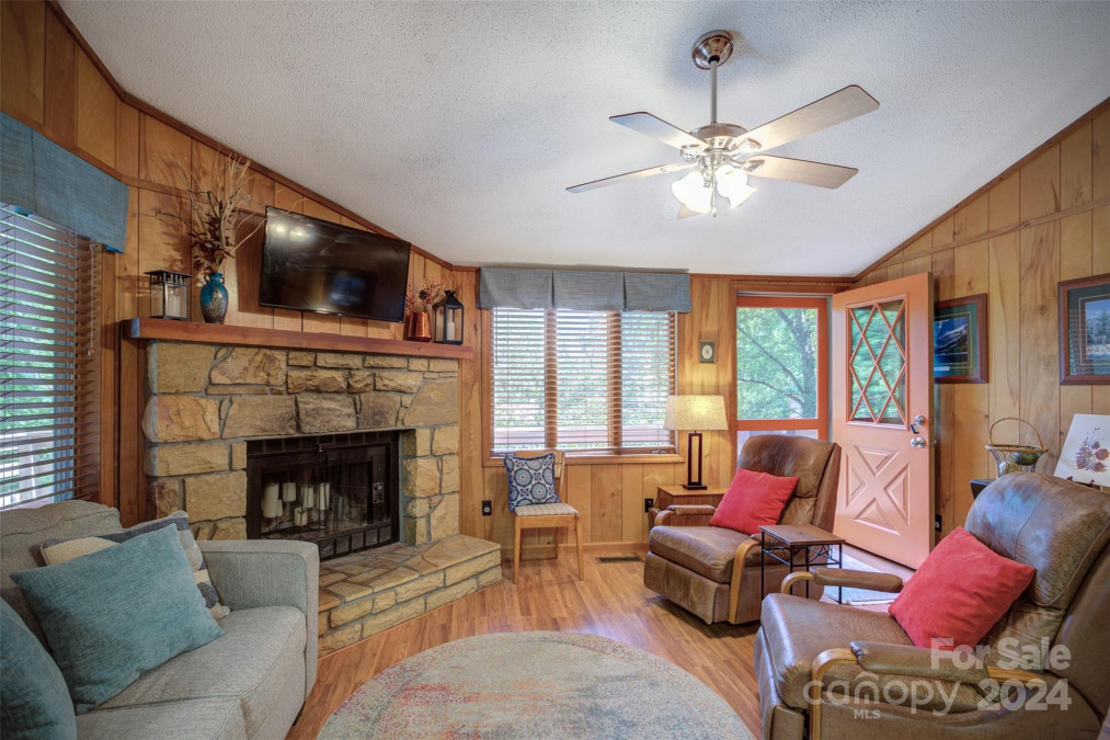 188 Laurel Ridge Rd Banner Elk, NC 28604