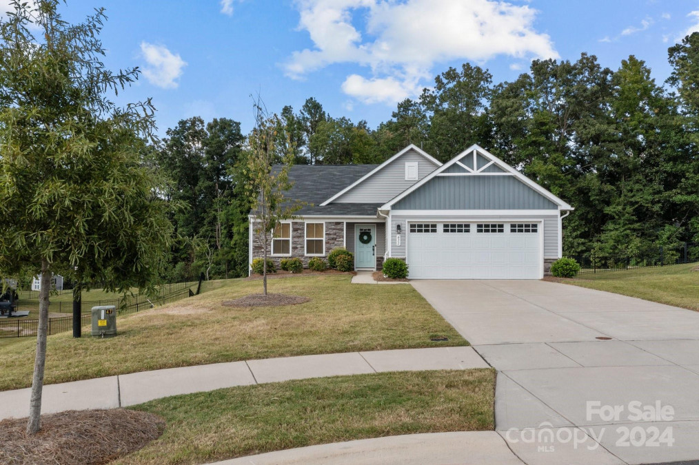 611 Holly Grove Ct Concord, NC 28027