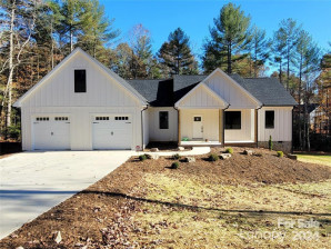 1734 Plantation Loop Morganton, NC 28655