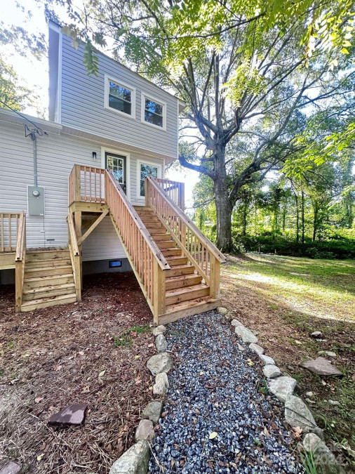 109 Happy Hollow Ln Lake Lure, NC 28746