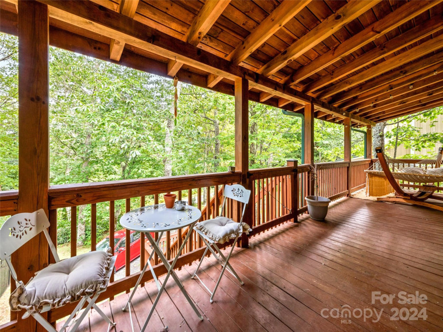 123 Chickadee Ln Maggie Valley, NC 28751