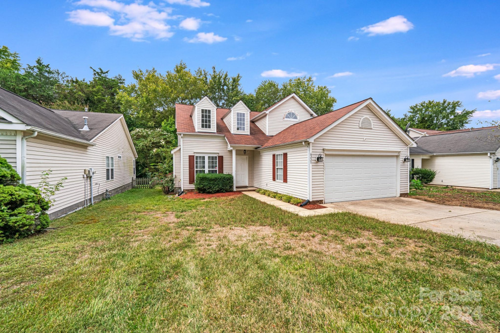 4331 Bubbling Brook Ct Charlotte, NC 28278