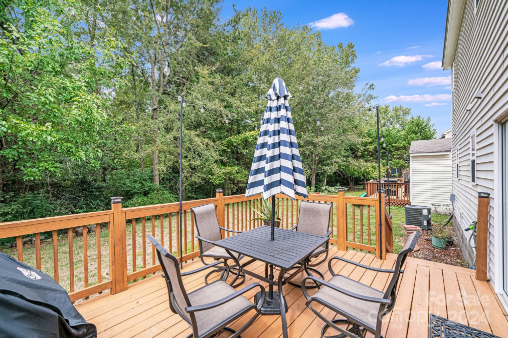 4331 Bubbling Brook Ct Charlotte, NC 28278