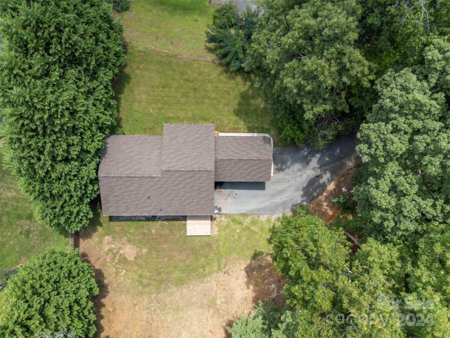 105 Hunters Field Mills River, NC 28759