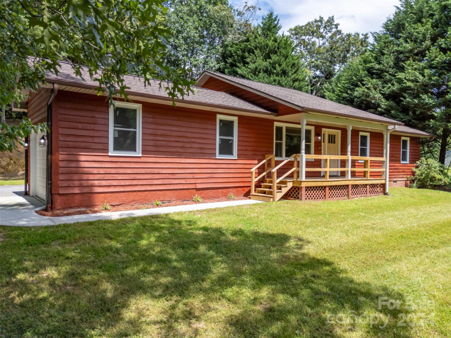 105 Hunters Field Mills River, NC 28759