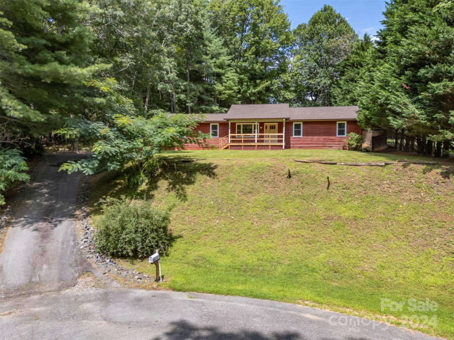 105 Hunters Field Mills River, NC 28759