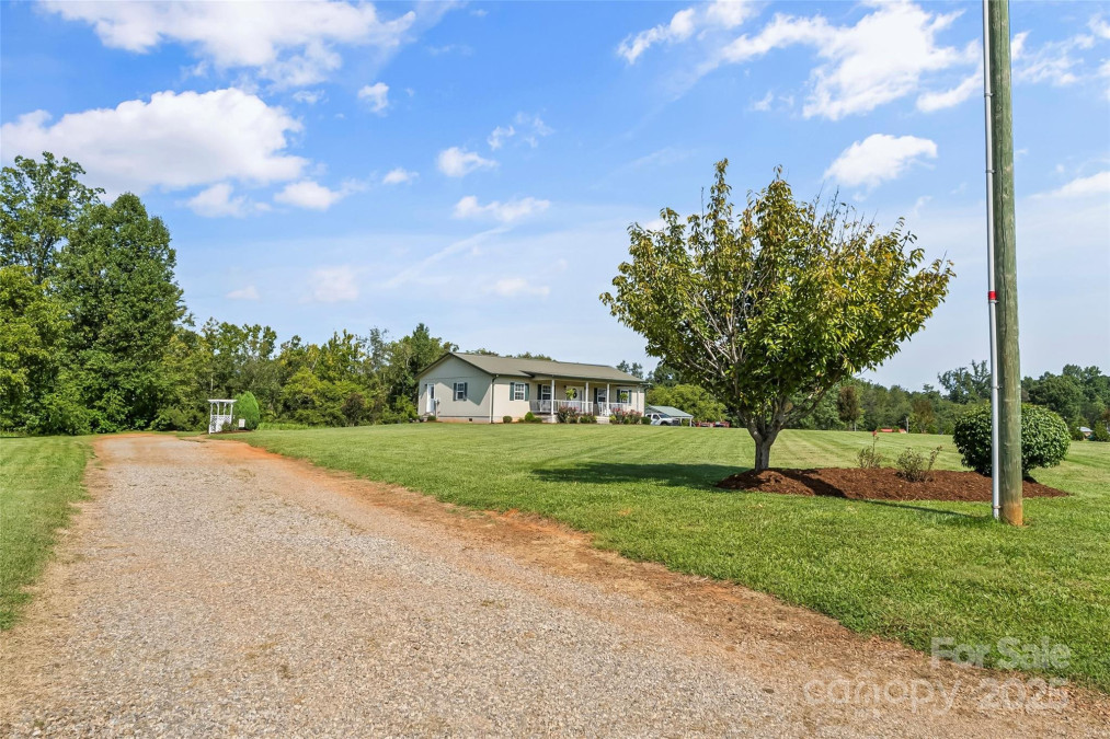 577 Jericho Rd Harmony, NC 28634