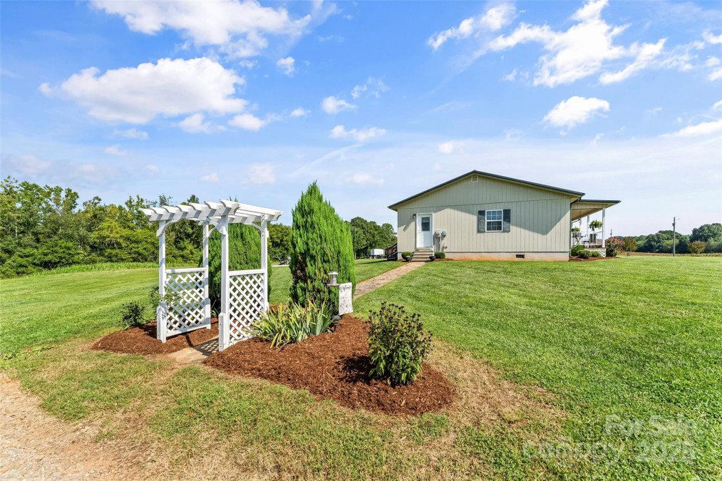 577 Jericho Rd Harmony, NC 28634