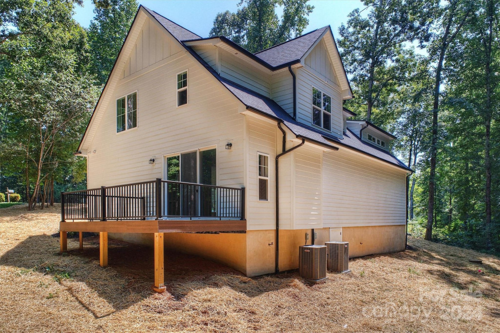 159 Scotch Irish Ln Troutman, NC 28166