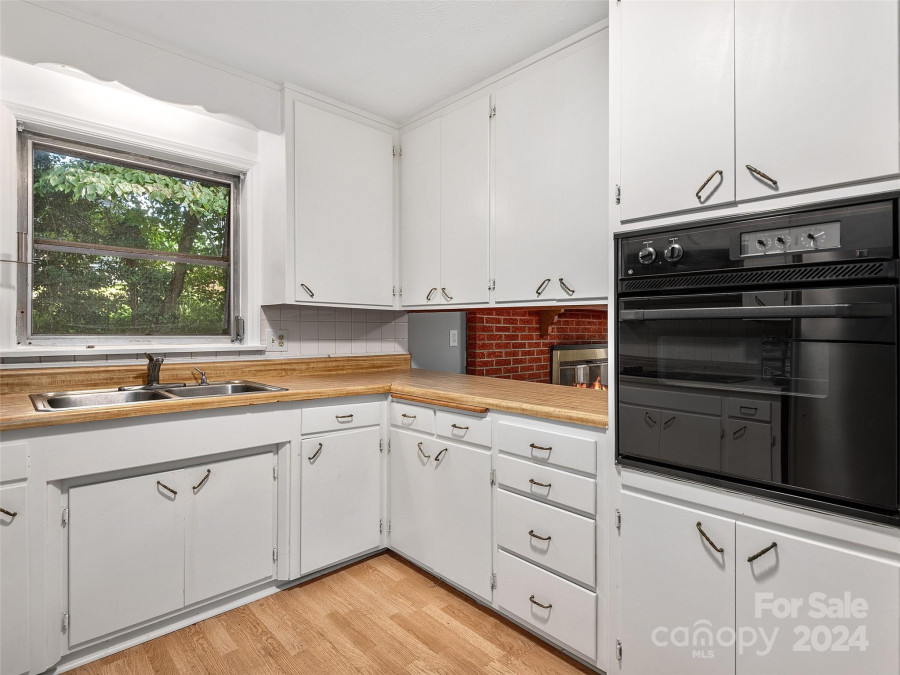 121 Rock Hill Rd, Asheville, NC 28803 MLS 4179788