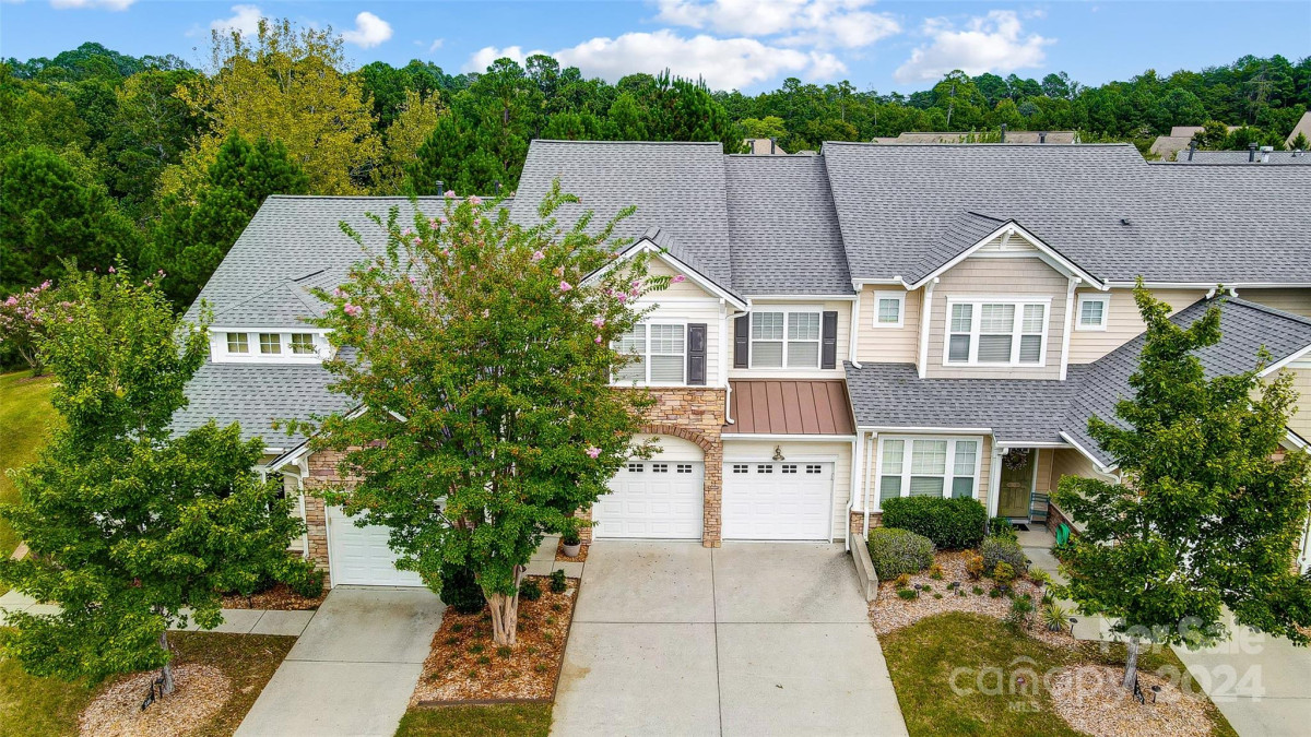 544 Pine Links Dr Tega Cay, SC 29708