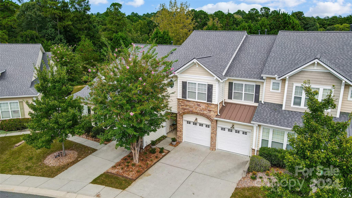 544 Pine Links Dr Tega Cay, SC 29708