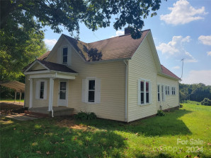 275 Hiddenite Church Rd Hiddenite, NC 28636