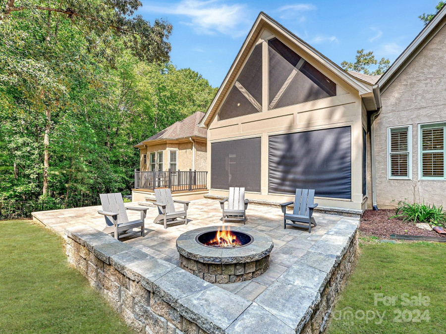 2085 Sugar Pond Ct Fort Mill, SC 29715