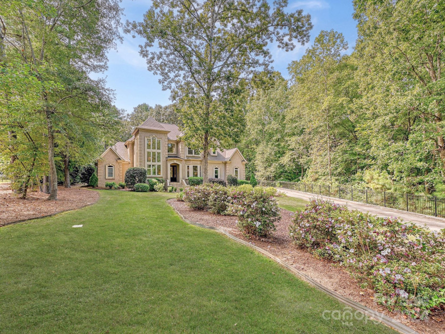 2085 Sugar Pond Ct Fort Mill, SC 29715