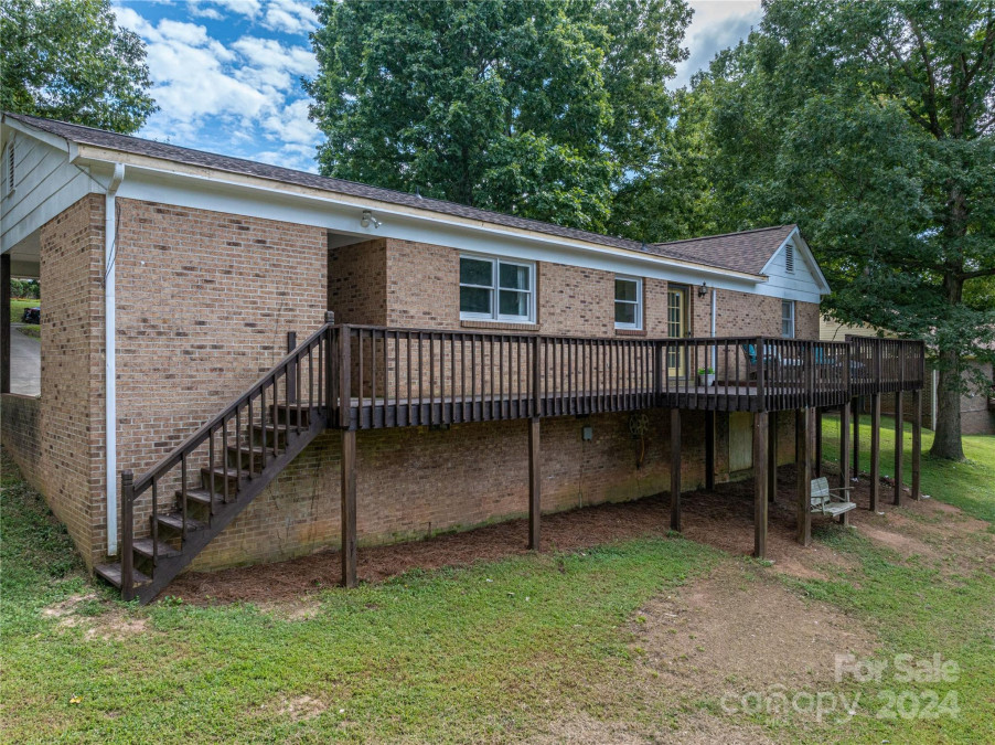 506 Plantation Dr Kings Mountain, NC 28086