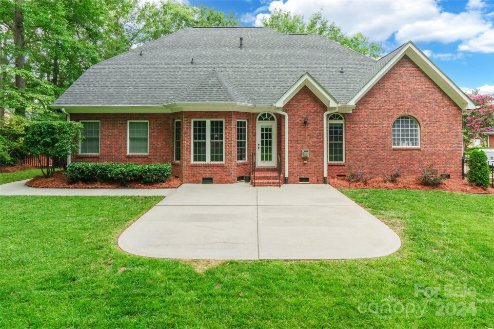 1828 Cavendale Dr Rock Hill, SC 29732