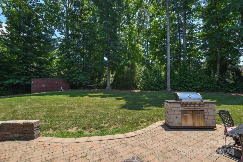 860 Arrow Point Ln Davidson, NC 28036