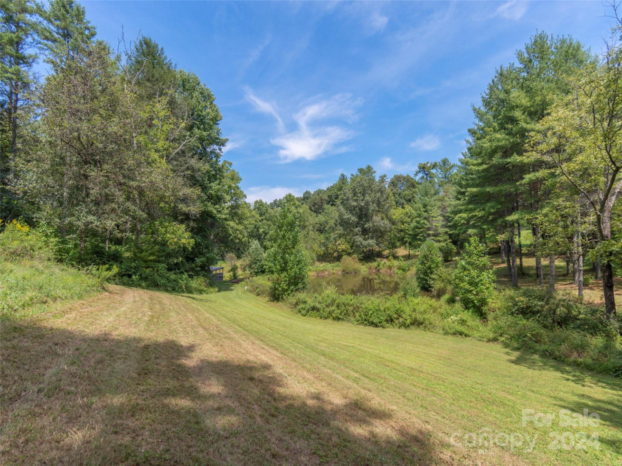 525 Silent Acres Rd Waynesville, NC 28785