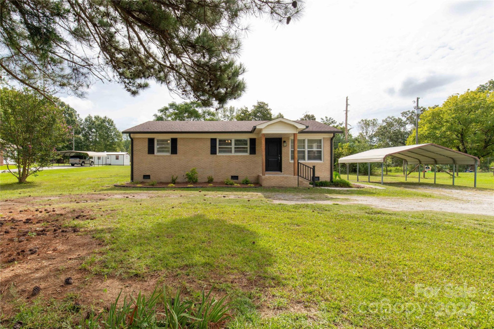 2288 Sunshine Rd Lancaster, SC 29720