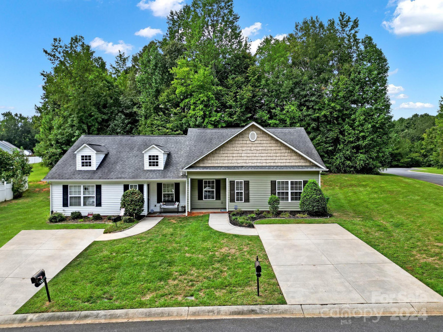 573 Weavers Crossing Fort Mill, SC 29715