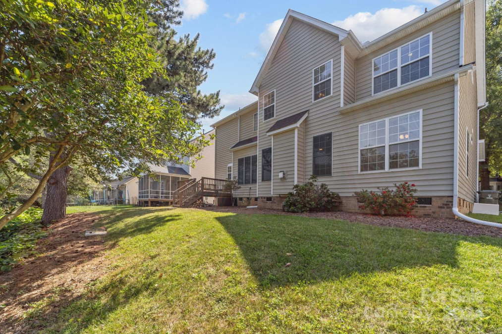 9704 Aragorn Ln Charlotte, NC 28269