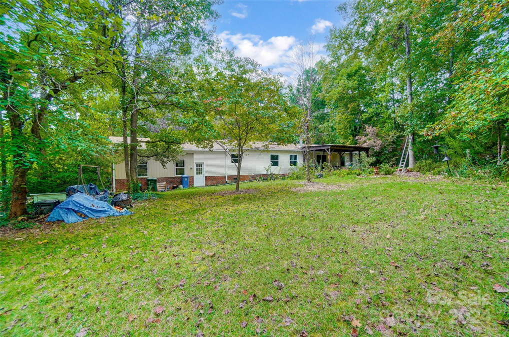 215 Valley View Dr Clover, SC 29701