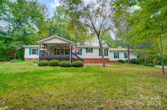 215 Valley View Dr Clover, SC 29701