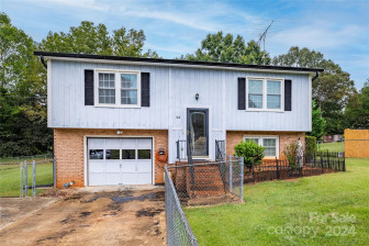 1404 Lancer Dr Hickory, NC 28602