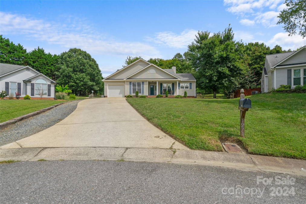 1271 Willowbreeze Ct Concord, NC 28025