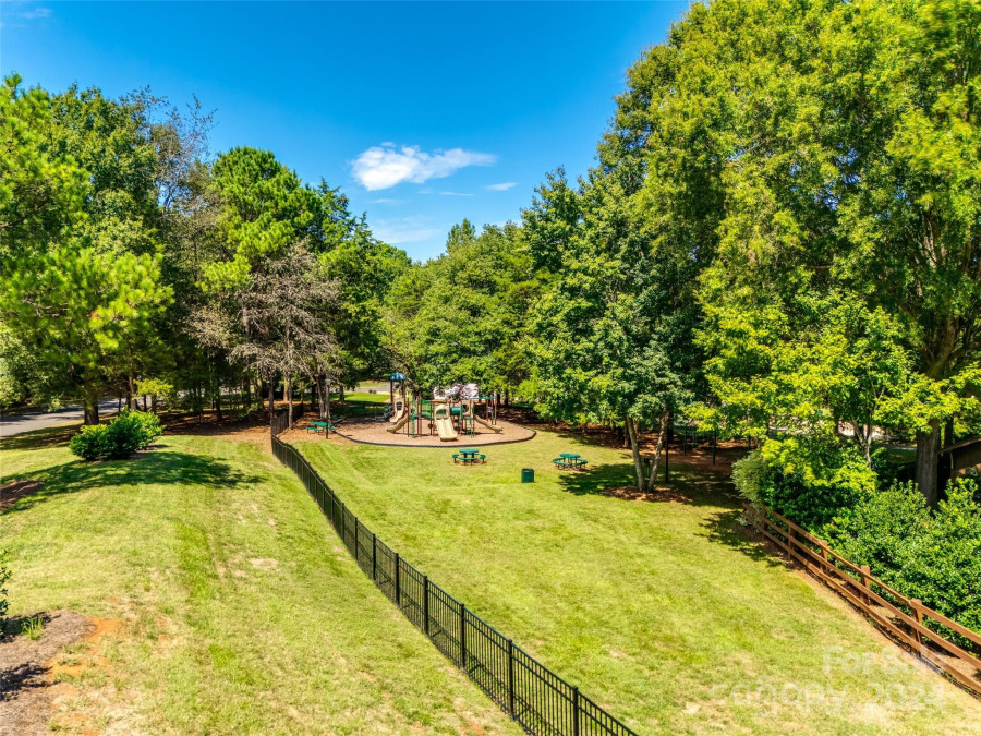 504 Deercross Ln Waxhaw, NC 28173