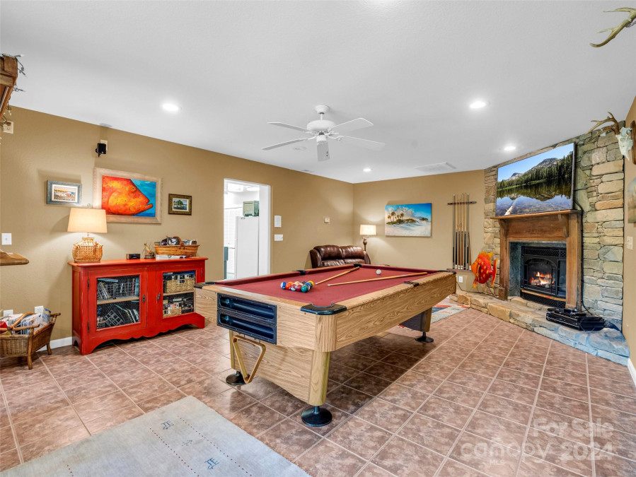 621 Grandview Dr Lake Lure, NC 28746