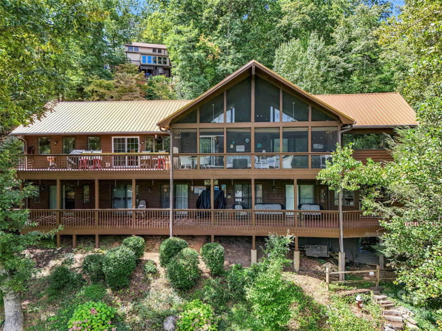 621 Grandview Dr Lake Lure, NC 28746