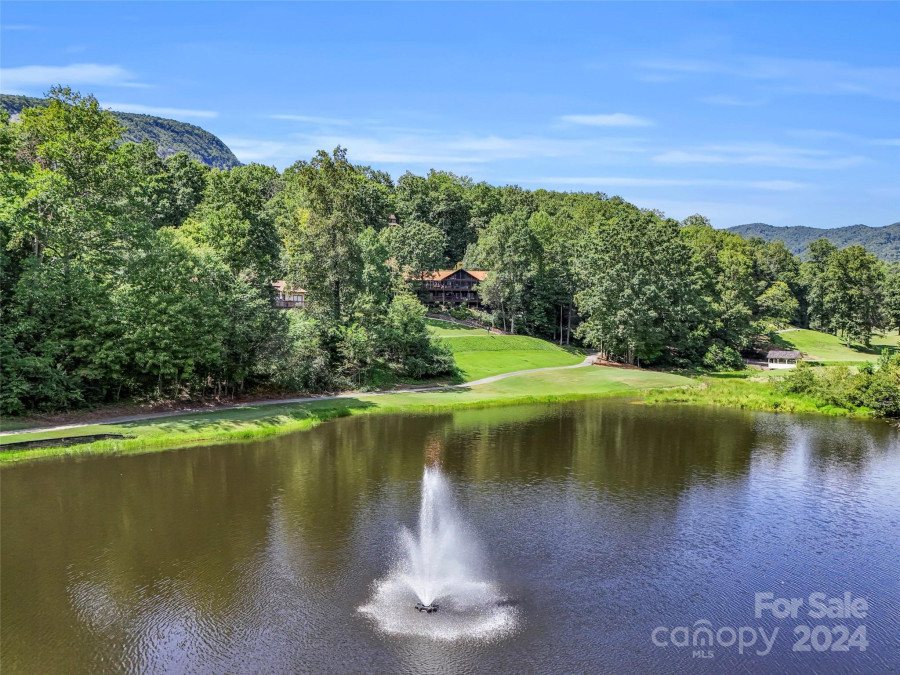 621 Grandview Dr Lake Lure, NC 28746