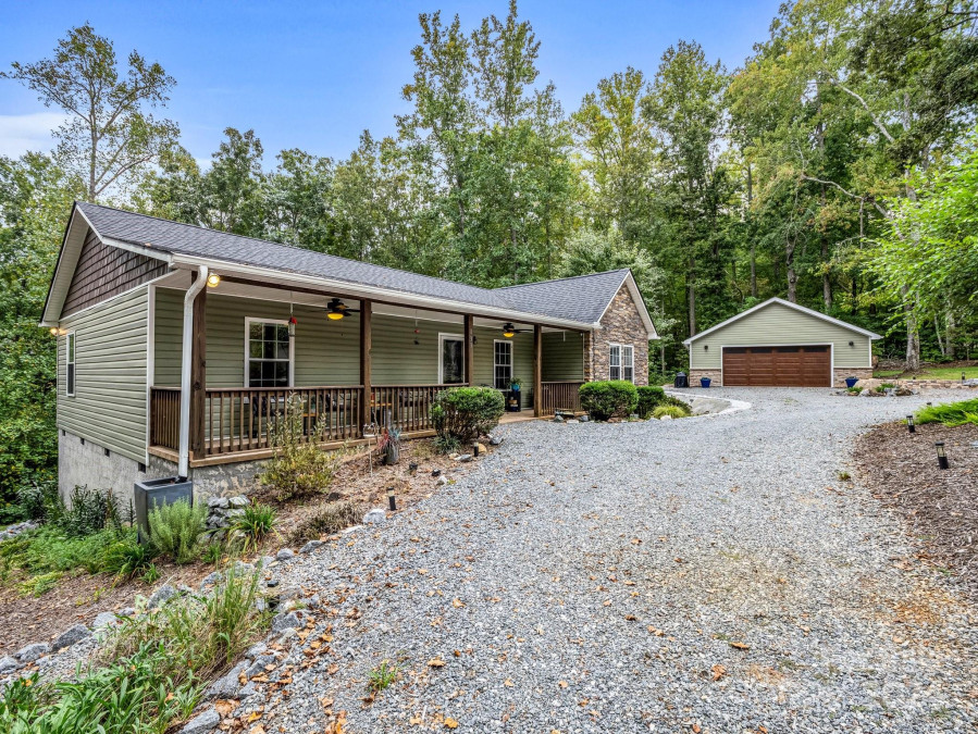 131 Persimmon Rg Rutherfordton, NC 28139