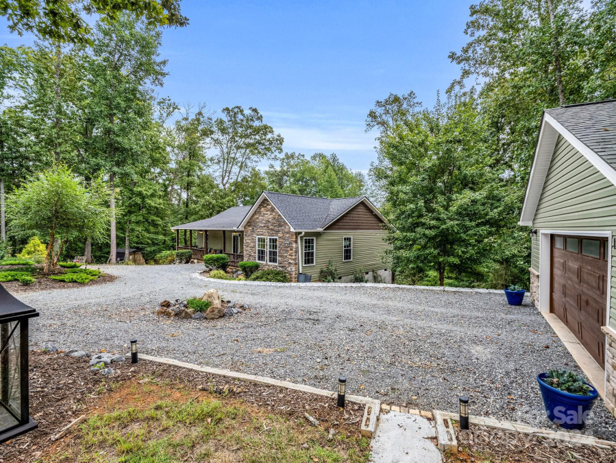 131 Persimmon Rg Rutherfordton, NC 28139