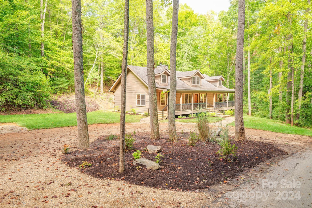 10 Leisure Way Weaverville, NC 28787