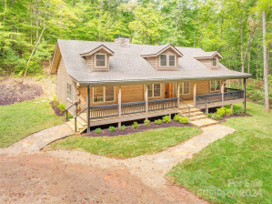 10 Leisure Way Weaverville, NC 28787