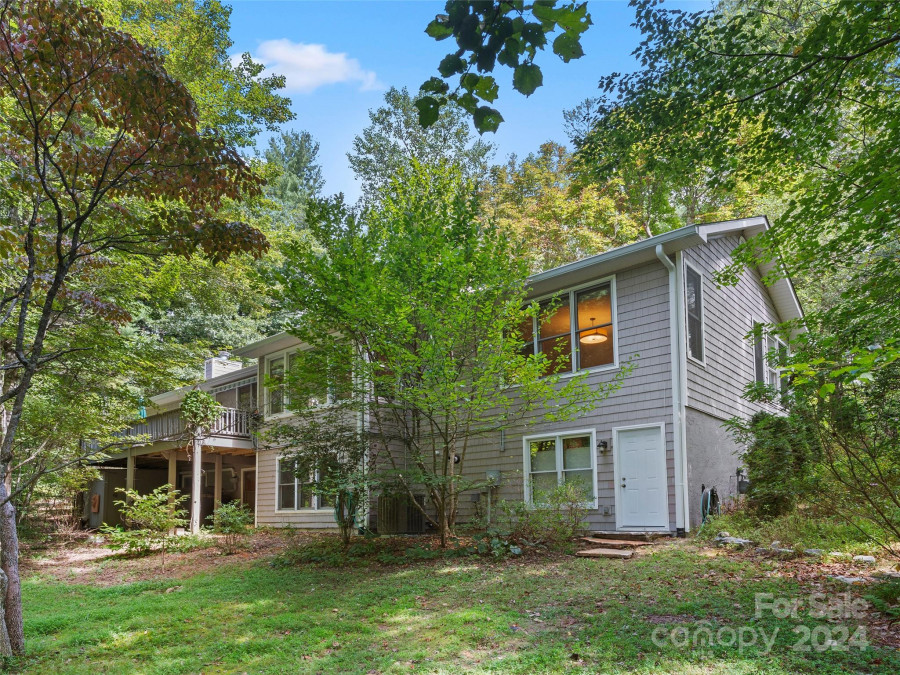 2509 Little River Rd Hendersonville, NC 28739