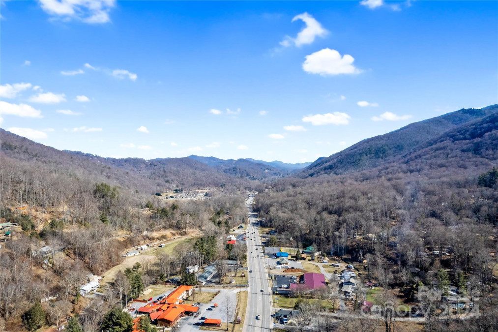 55 Belle Flower Cir Maggie Valley, NC 28751