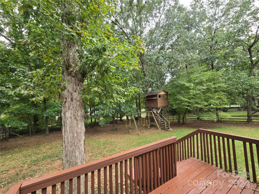 4051 Mattingly Dr Hickory, NC 28602