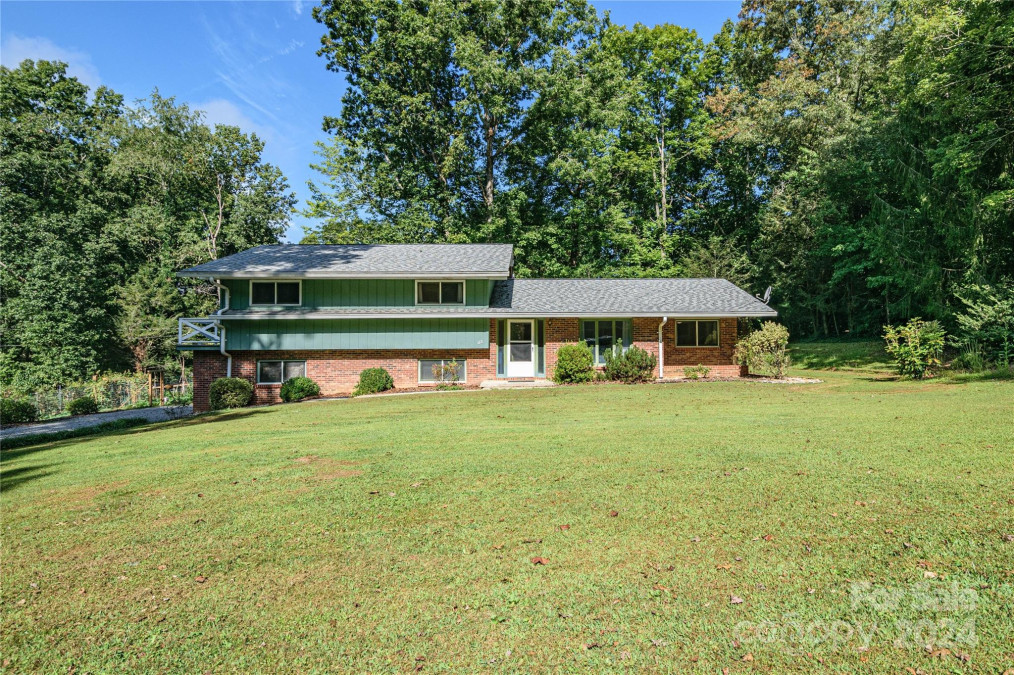 113 Brightwater Heights Dr Hendersonville, NC 28791