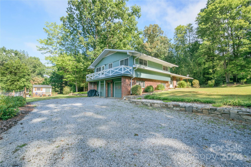 113 Brightwater Heights Dr Hendersonville, NC 28791