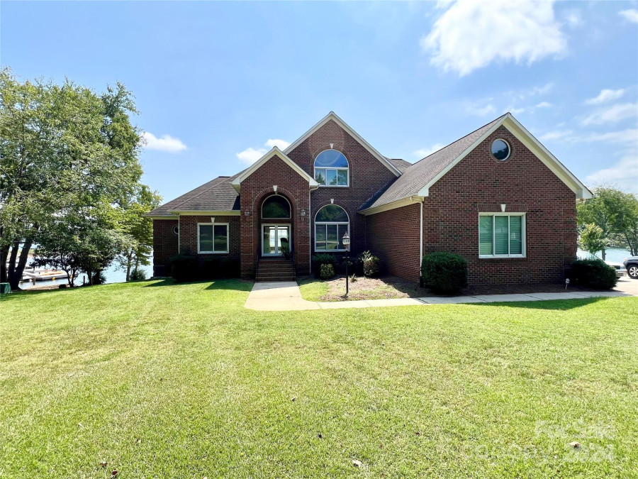 7866 Pine Cove Ln Denver, NC 28037