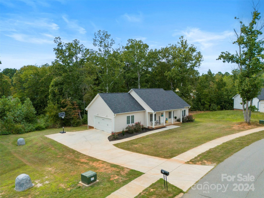 1706 Ivey Ct Maiden, NC 28650