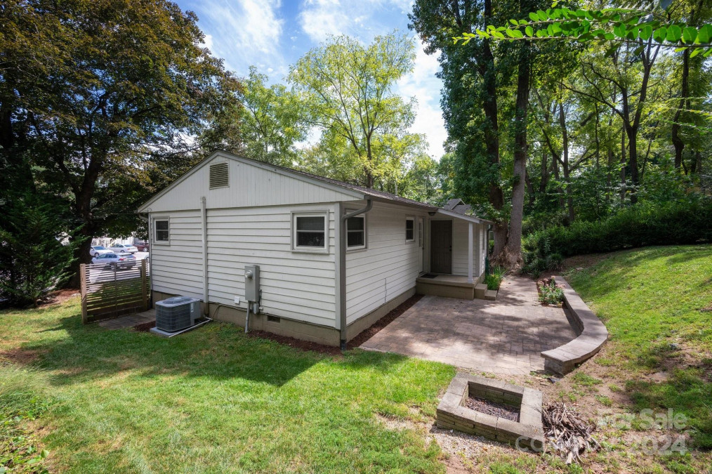 191 Druid Dr Asheville, NC 28806