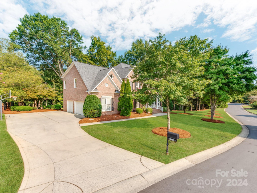 8526 Edgewood Grove Trl Charlotte, NC 28226