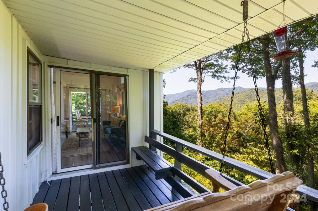 330 Overlook Dr Maggie Valley, NC 28751